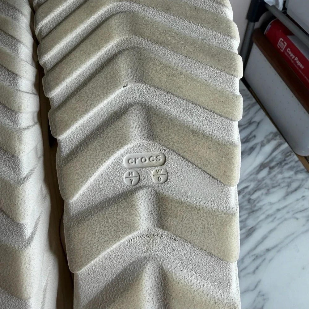 Crocs Duet Max II Clog Adjustable Straps Sandals Stucco Tan Men's 7 Women's 9